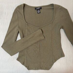 olive green long sleeve top